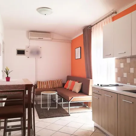 Pejic 아파트 풀라